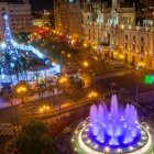 Imagen archivo plaza del Ayuntamiento durante la Navidad.