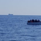 Patera con 18 personas rescatada en aguas de Almería por Salvamento Marítimo.
SALVAMENTO MARÍTIMO
(Foto de ARCHIVO)
16/4/2024