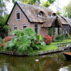 Giethoorn, el pueblo sin carreteras que parece sacado de un cuento