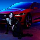 Dua Lipa se une a Jaguar para colaborar en música y tecnología