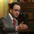 Antonio Hernando durante su intervención.