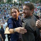 Iglesias junto al líder de Podem Catalunya.