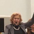 Carmena, absteniéndose de la defensa de la Constitución y del trabajo de los jueces