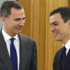 Sánchez con el Rey, a finales de 2015, cuando intentó ser presidente tras perder las Elecciones Generales