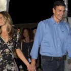 Sánchez y su esposa, este viernes en Benicasim.