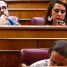 Garzón, tras Iglesias, en el pleno de investidura de Sánchez.