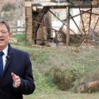 Ximo Puig en la aldea requenense de Casas del Río