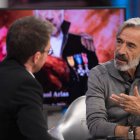 Pablo Motos e Imanol Arias en "El hormiguero"