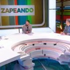 El plató de Zapeando subió la temperatura con las fotos de sus colaboradores.