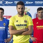 Presentación de la equipación del Villarreal en 2014 con la 'X' de XTEP en la camiseta