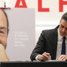 Pedro Sánchez, en el memorial de Rubalcaba en 2019