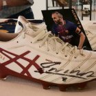 Botas de fútbol de Andrés Iniesta ya forman parte de la colección del Museo del Calzado de Elda