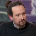 Pablo Iglesias emocionado al final de la entrevista con Jesús Cintora.