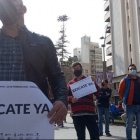 Los empresarios de hostelería y ocio de Alicante han protestado esta mañana frente a la subdelegación del Gobierno