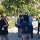 Ana Serna, vicepresidenta segunda y diputada de ciclo hídrico y Nelly Ruiz, alcaldesa de Redovan junto a los tecnicos de ambas administraciones.