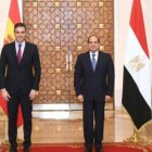 Pedro Sánchez junto al presidente de Egipto en su visita oficial donde ha prometido darles 400 millones