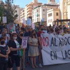 La concentración se ha celebrado frente a la Subdelegación del Gobierno en Alicante / D. Monllor