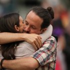 Pablo Iglesias e Irene Montero el pasado 30 de abril en la campaña madrileña