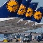 Los aviones de la compañía Lufthansa en el aeropuerto de Frankfurt.