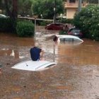 Vehículos anegados en Benicàssim