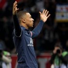 Mbappé, celebrando un gol con la camiseta del PSG.