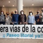 La coportavoz de Compromís, Mónica Oltra, se ha reunido esta mañana con los integrantes de la plataforma