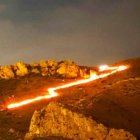 La bajada de antorchas de Elda es la antesala al inicio de la Cabalgata de Reyes Magos