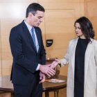 Inés Arrimadas en un encuentro con Sánchez