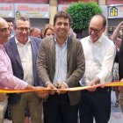 El presidente del PPCV durante la inauguración de la nueva sede del partido en Orihuela