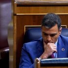 Sánchez, declarado "non grato" por los barones.