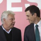 Felipe González y Pedro Sánchez