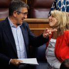 El portavoz del PSOE en el Congreso de los Diputados, Patxi López y la vicepresidenta segunda, Yolanda Díaz