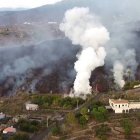 La avalancha de lava hacia el mar se ralentiza.