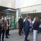 Visita de Miguel Mínguez al hospital de Torrevieja