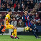 Gavi, con la camiseta del Barcelona, en el partido de anoche frente al Girona.