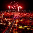 Fuegos artificiales durante la Crida 2023, en las Torres de Serranos - EUROPA PRESS