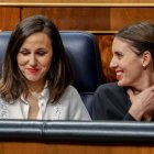 La ministra de Derechos Sociales y Agenda 2030, Ione Belarra, y la ministra de Igualdad, Irene Montero.