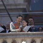 La fallera mayor durante la mascletà de la pirotecnia Hermanos Caballer, en la Plaza del Ayuntamiento de Valencia - EUROPA PRESS