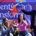 El candidato de Podemos a la Alcaldía de Madrid, Roberto Sotomayor, interviene durante el acto de campaña 'Valentía y Orgullo para transformar Madrid', en la Plaza Pedro Zerolo en Madrid