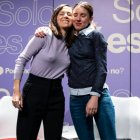 La secretaria general de Podemos y ministra de Derechos Sociales, Ione Belarra, y la ministra de Igualdad, Irene Montero.