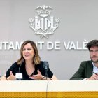 La alcaldesa de Valencia, María José Catalá, y el portavoz de su equipo de gobierno, Juan Carlos Caballero / Imagen de archivo.