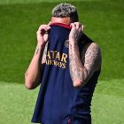 Neymar, en el entrenamiento del lunes: ayer no estuvo porque se lesionó