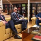 Pedro Sánchez junto a Gabriel Rufián y Félix Bolaños