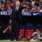 Carlo Ancelotti, técnico del Real Madrid, en el derbi del pasado domingo.