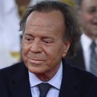 Julio Iglesias tendrá una serie de su vida en Netflix.