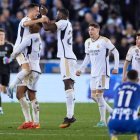 Lucas Vázquez celebra su gol al Alavés