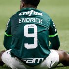 Endrick durante un partido con su club actual, el Palmeiras.