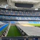 Imagen del estadio Santiago Bernabéu con el hipogeo en funcionamiento