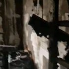 Captura del vídeo de la vivienda calcinada en la calle Salamanca de Valencia.