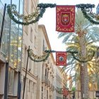 Adornos florales en las calles de Alicante